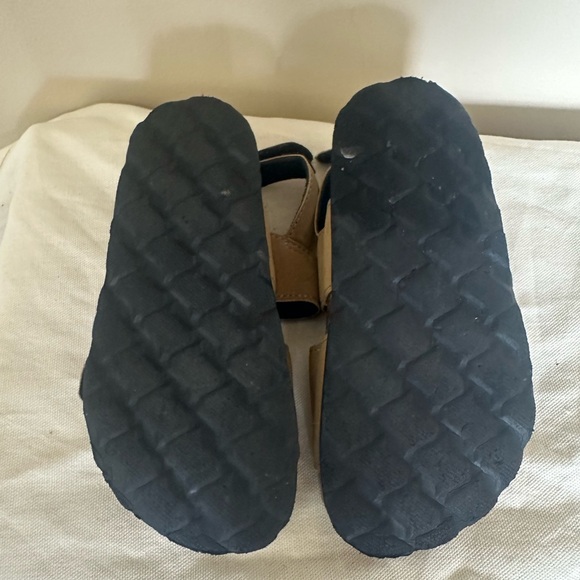 Little‎ Boys Size 9 Sandals - Picture 2 of 3